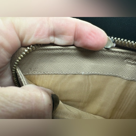 Prada Saffiano Leather Bow Beige Long Zip Wallet - Picture 5 of 10